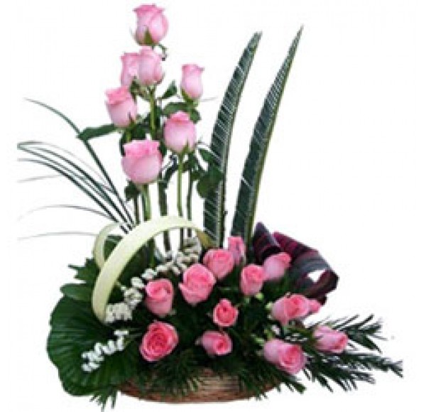 Gorgeous Happiness Premium Arrangement of Pink Roses